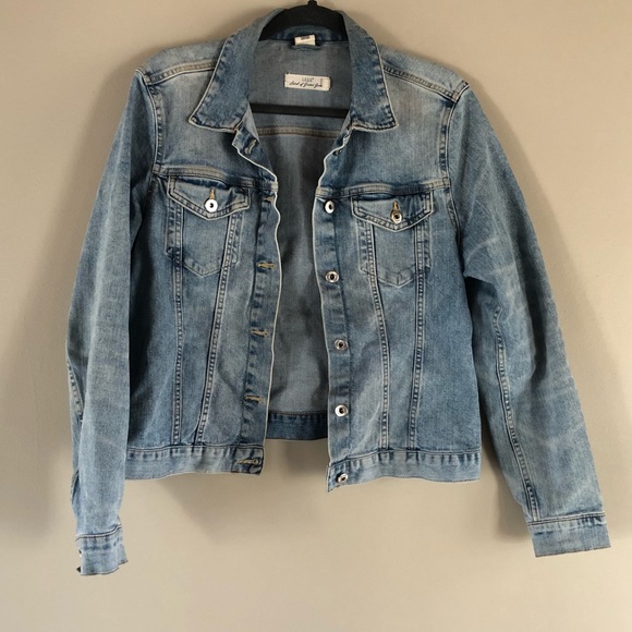 H&M Jackets & Blazers - L.o.g.g. H & M denim jacket women size 14